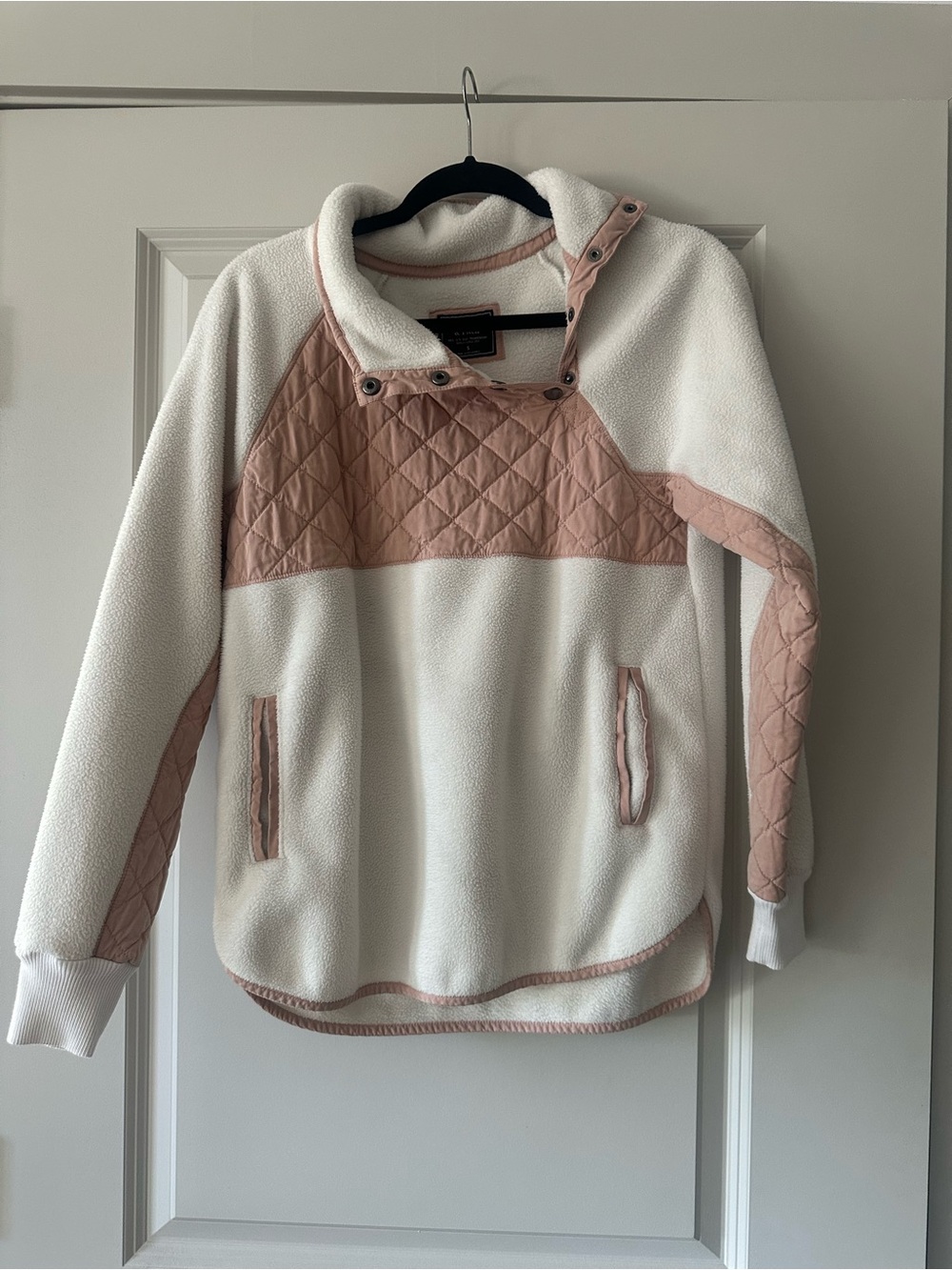 Abercrombie & Fitch Quilted-Trim Fleece Pullover Sweater - Cream & Dusty Pink